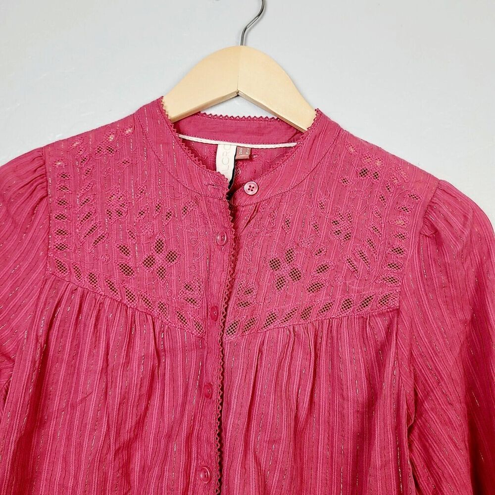 Pilcro Top 4 Raspberry Red Embroidered Lace‎ Metallic Thread Button-Front Blouse - Picture 3 of 11